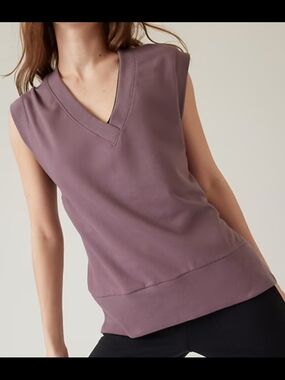 Athleta V-Neck Sleeveless Tank in Mauve